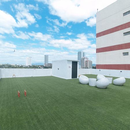 59 Xavierville By Reddoorz Cubao Exterior photo
