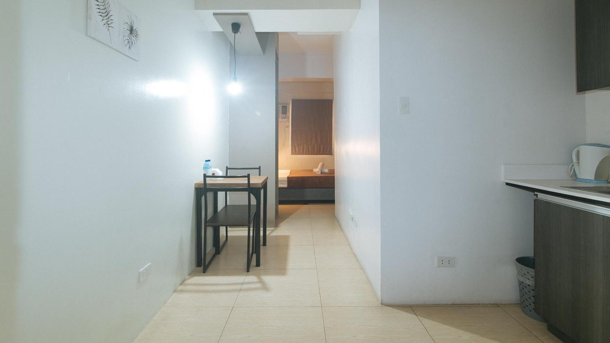 59 Xavierville By Reddoorz Cubao Exterior photo