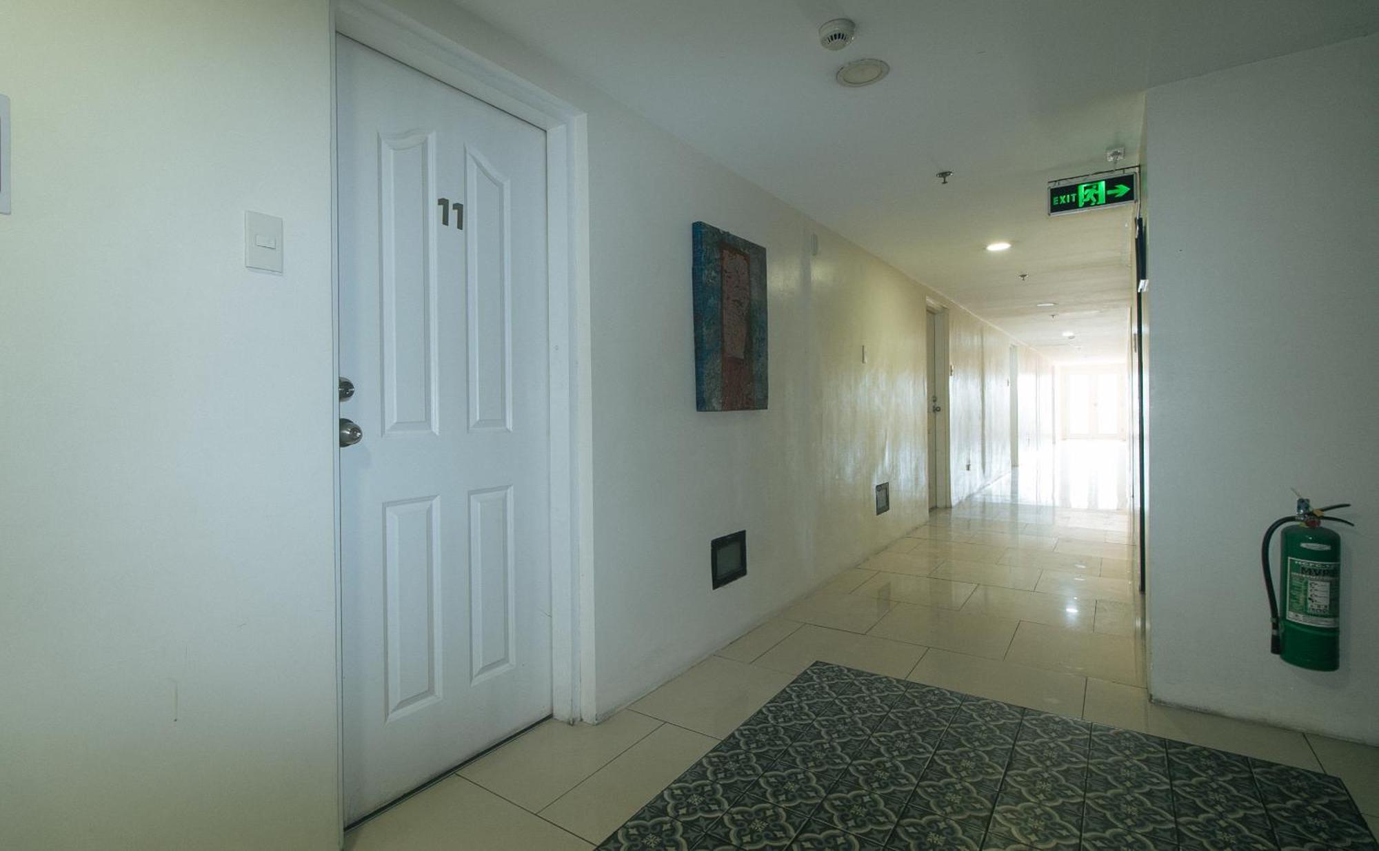 59 Xavierville By Reddoorz Cubao Exterior photo