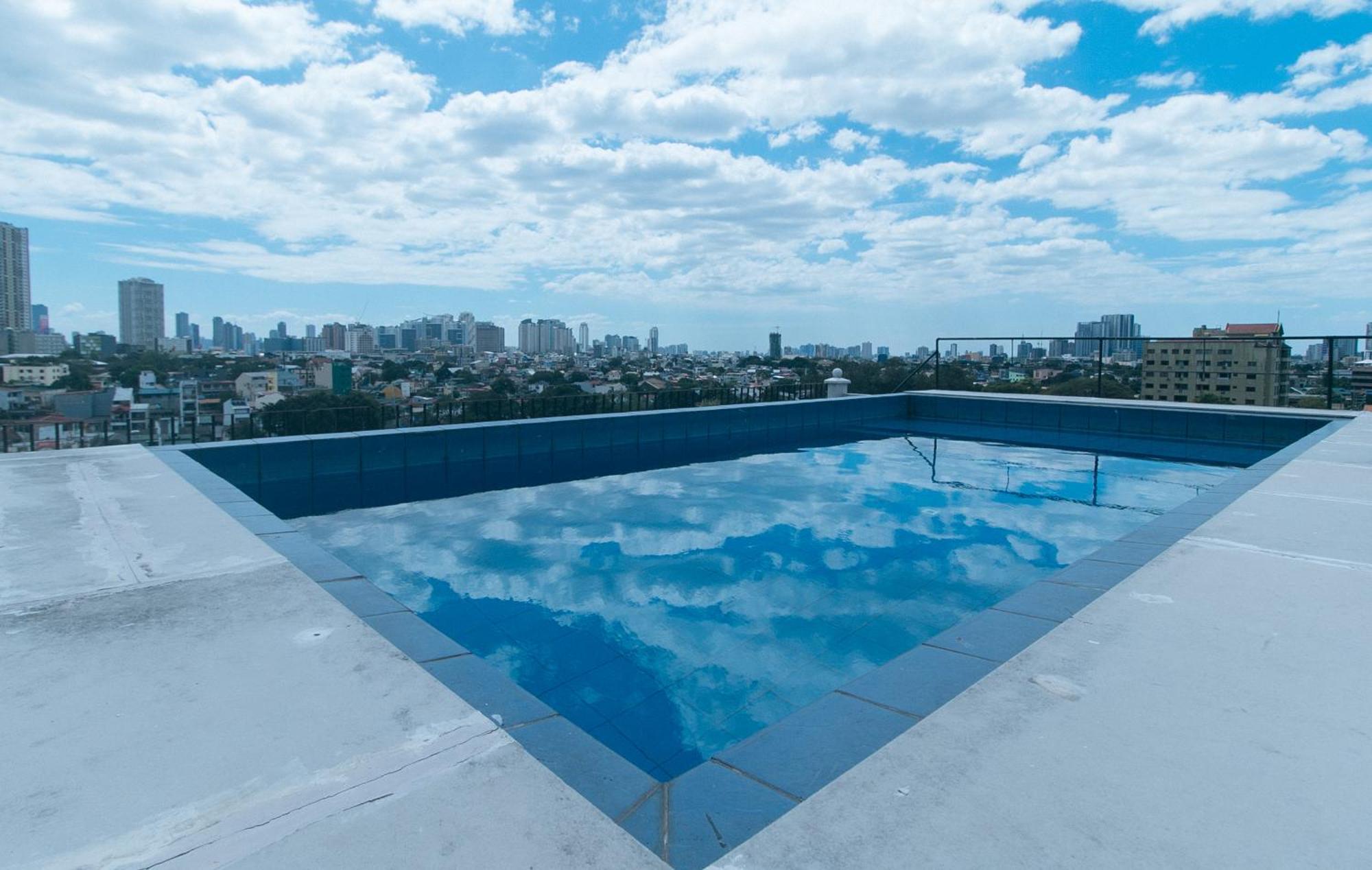 59 Xavierville By Reddoorz Cubao Exterior photo